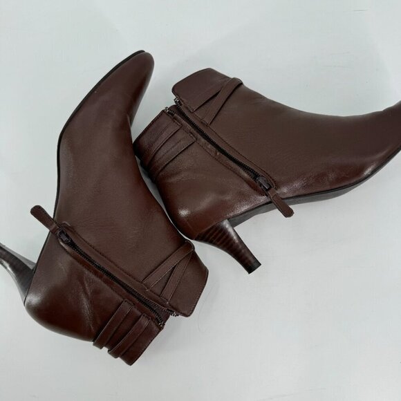 Cole Haan Elinor Brown Leather Kitten Heel Short Trendy Boots 8 Ankle Booties - Picture 4 of 8